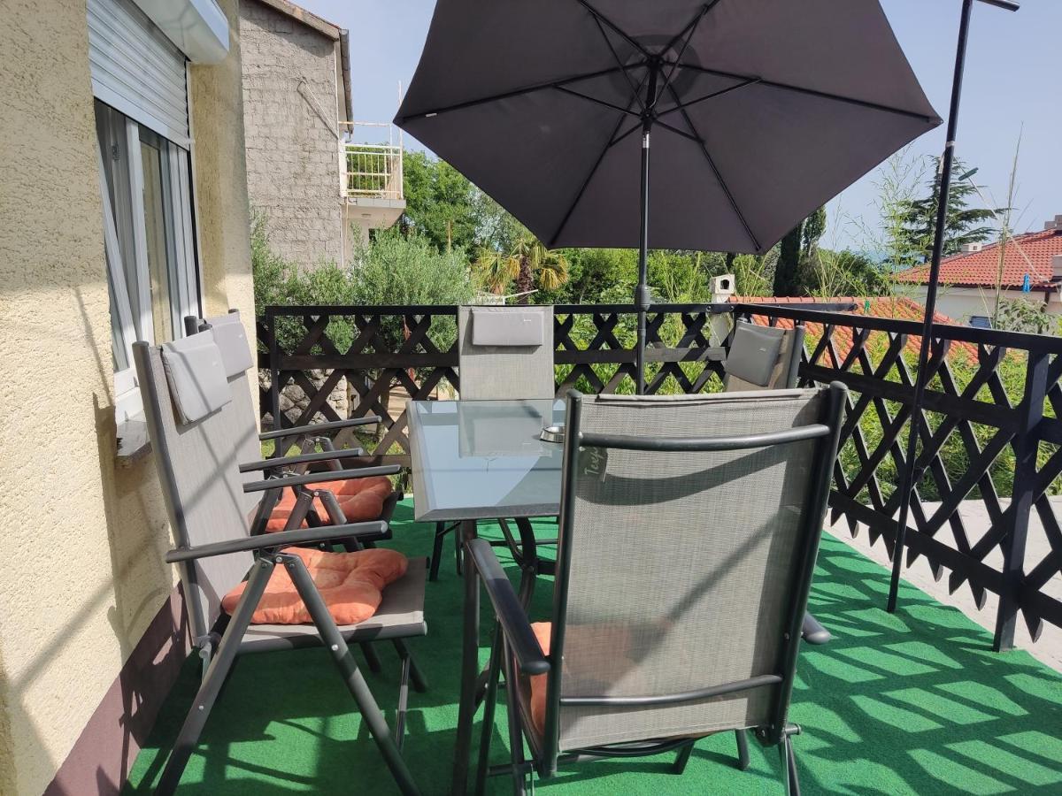 Apartment Teresa With Big Terrace Dramalj Криквеница Екстериор снимка