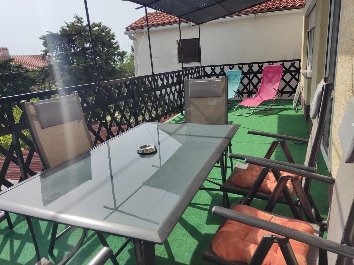 Apartment Teresa With Big Terrace Dramalj Криквеница Екстериор снимка