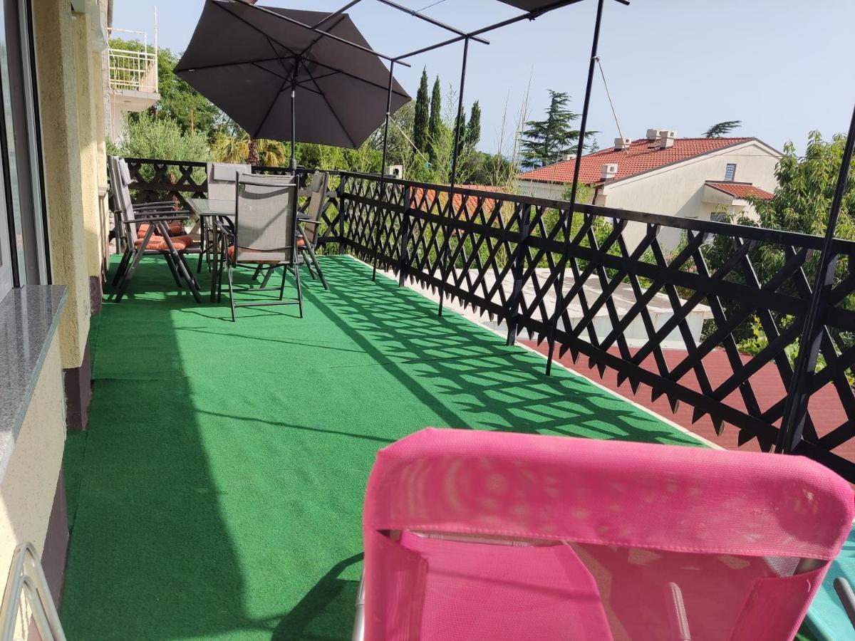 Apartment Teresa With Big Terrace Dramalj Криквеница Екстериор снимка